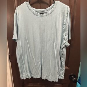 Universal thread t-shirt blue
